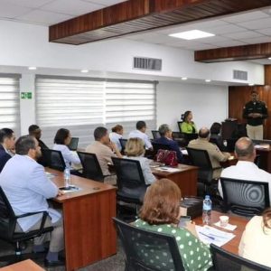 MIDE junto a entidades civiles revisan política de derechos humanos y derecho internacional humanitario de las FF. AA.
