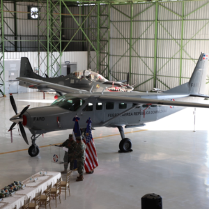 El Gobierno de EE.UU. dona un avión a la República Dominicana para combatir el narcotráfico.