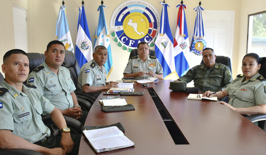 Ejército de Nicaragua capacita a asesores jurídicos en derechos humanos Ejército de Nicaragua capacita a asesores jurídicos en derechos humanos