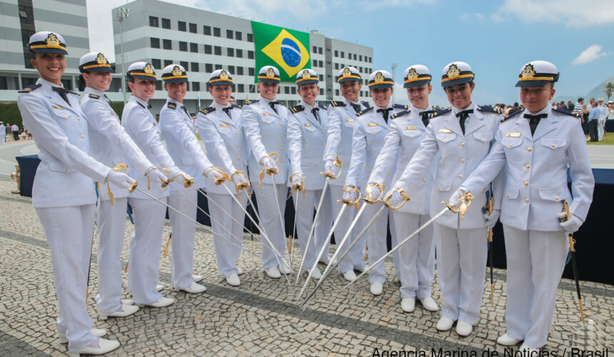 Mujeres en la Marina de Brasil: 45 años de historia Mujeres en la Marina de Brasil: 45 años de historia